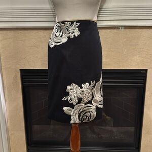 WHBM EMBROILED SKIRT